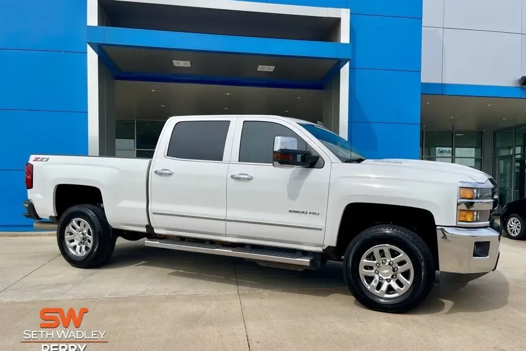 2019 Chevrolet Silverado 2500HD LTZ photo 1