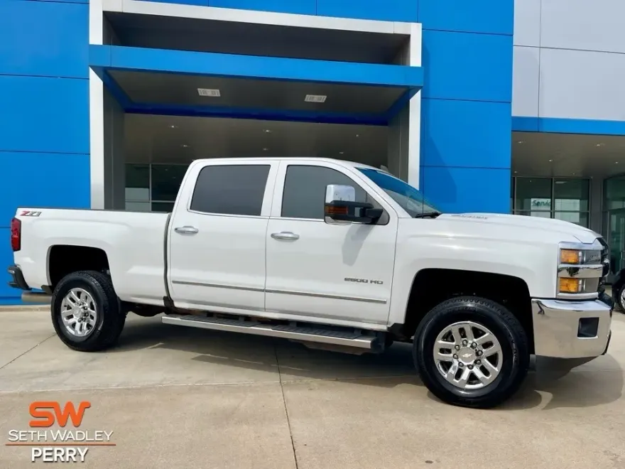2019 Chevrolet Silverado 2500HD LTZ photo 1