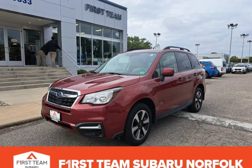 2017 Subaru Forester 2.5i Premium photo 1