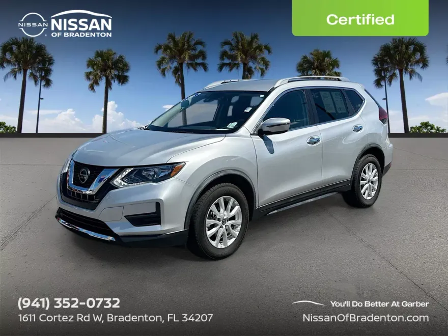 2020 Nissan Rogue SV photo 1