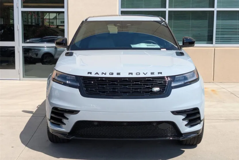 2026 Land Rover Range Rover Velar SE photo 1