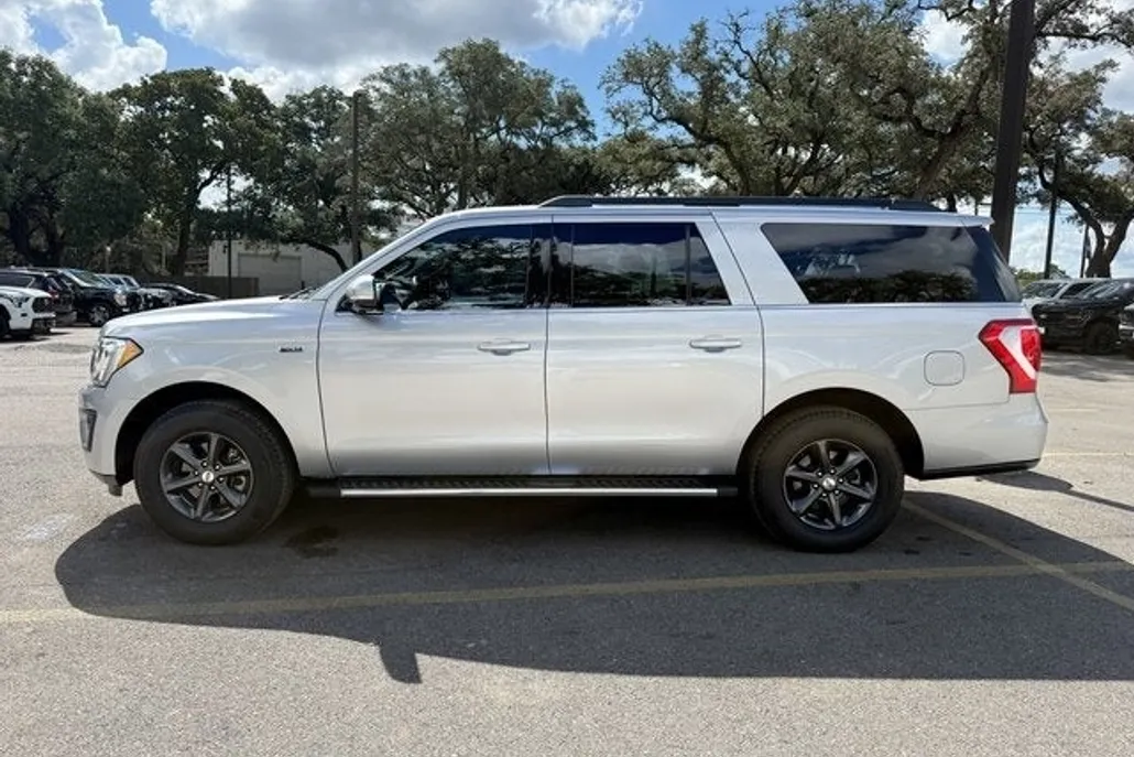 2020 Ford Expedition MAX XLT photo 1