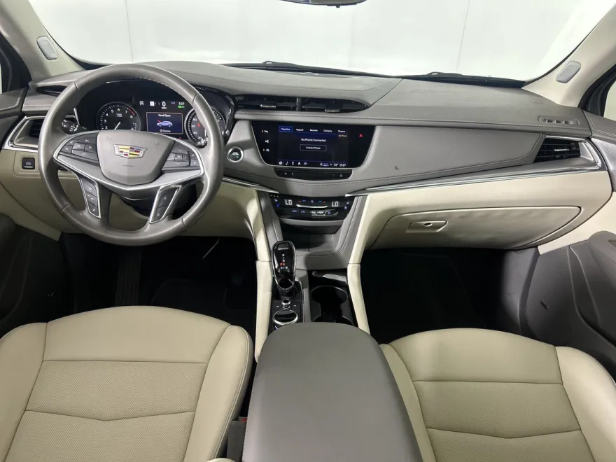 2022 Cadillac XT5 Premium Luxury photo 1