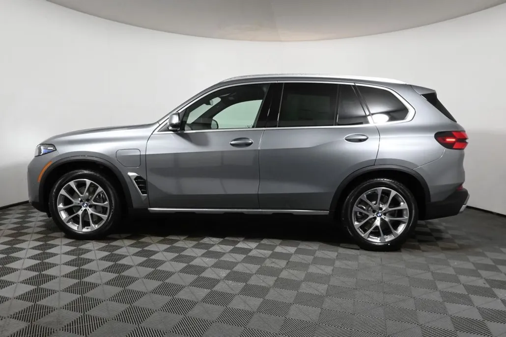 2026 Bmw X5 xDrive50e photo 1