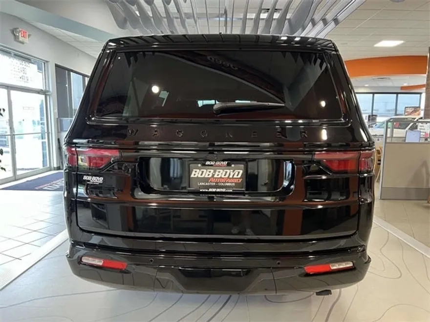 2025 Jeep Wagoneer L Carbide photo 1