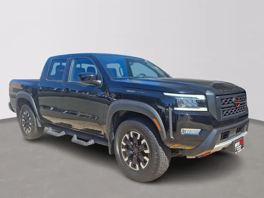 2023 Nissan Frontier PRO-4X photo 1