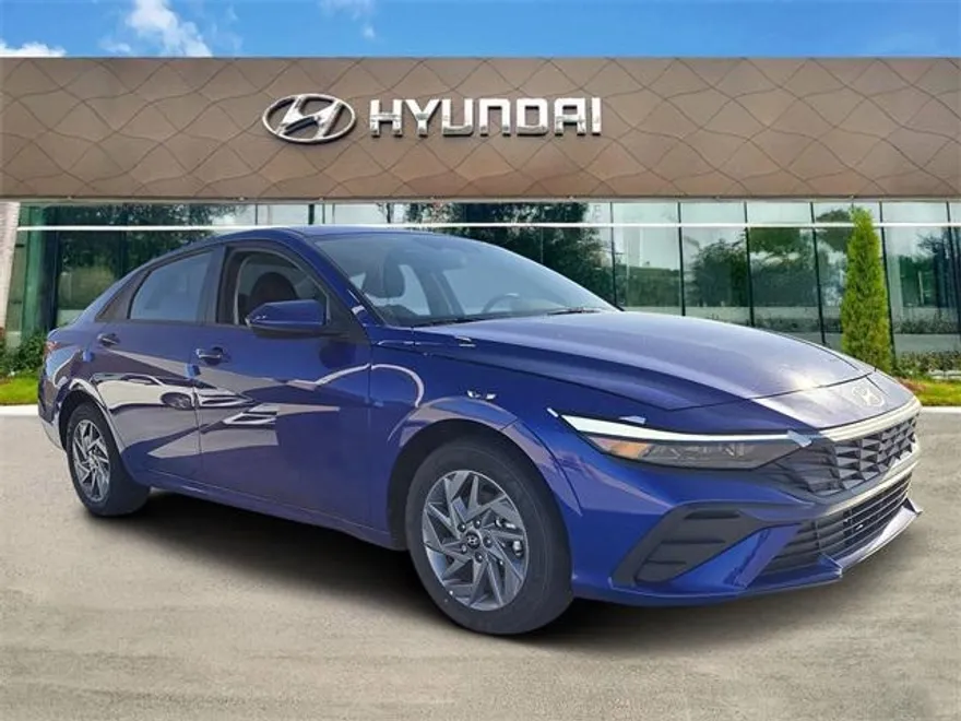 2025 Hyundai Elantra Hybrid Blue photo 1