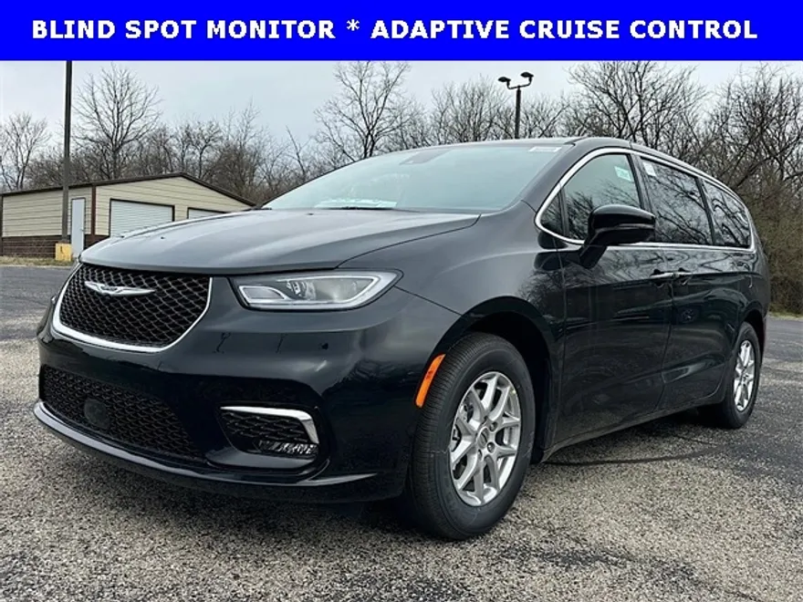 2025 Chrysler Pacifica photo 1