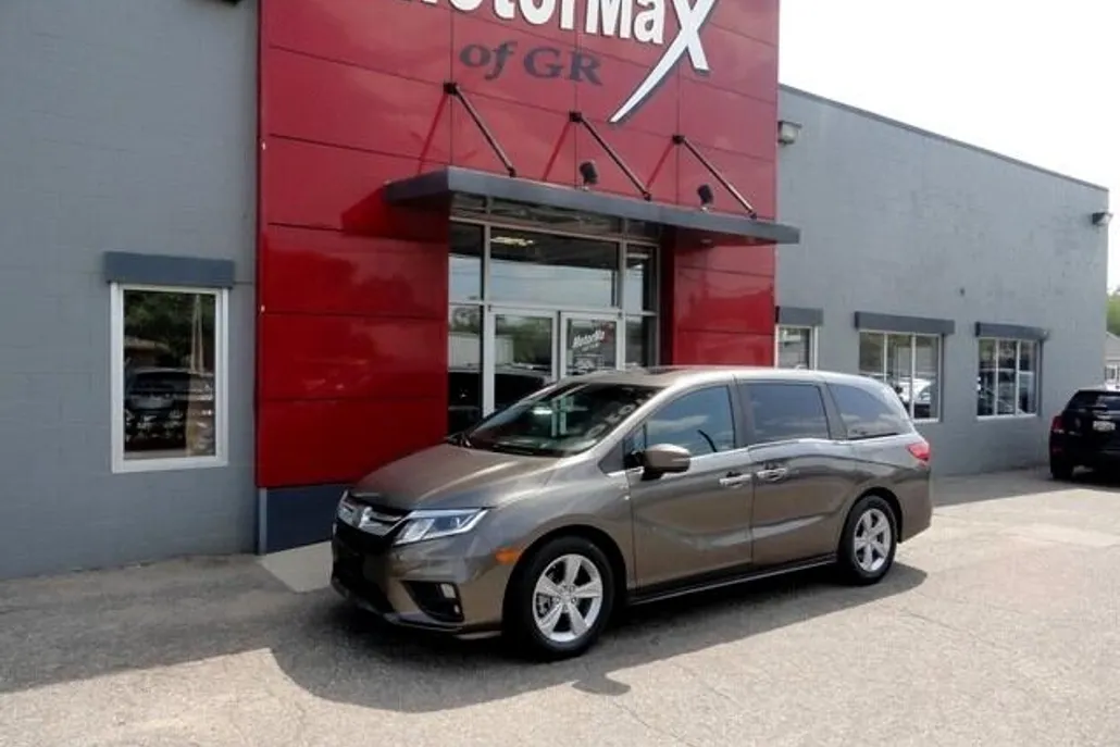 2019 Honda Odyssey EX-L photo 1