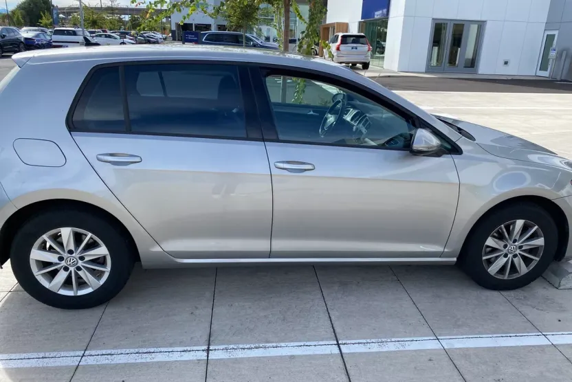 2015 Volkswagen Golf TSI S photo 1