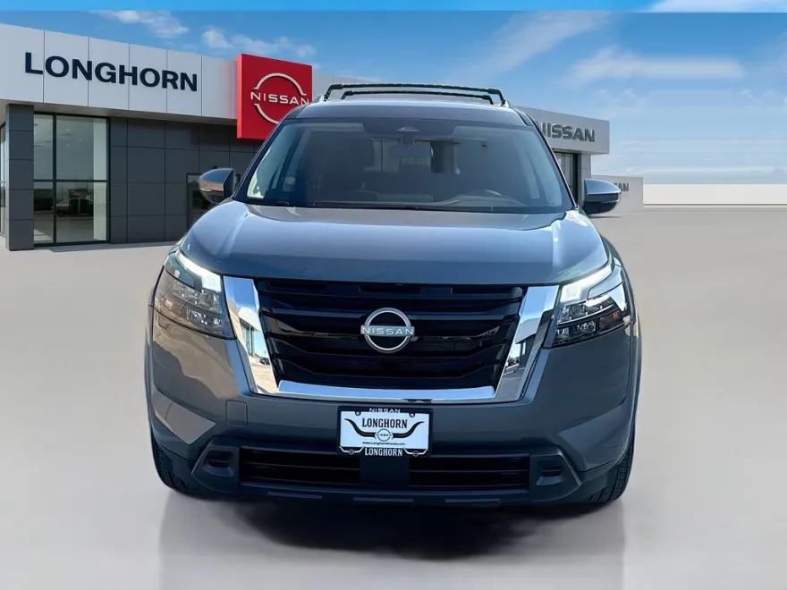 2025 Nissan Pathfinder SV photo 1
