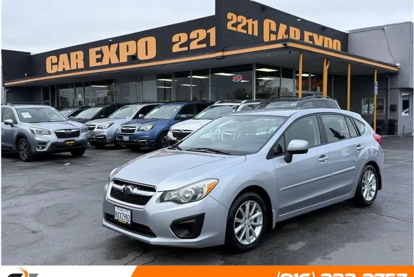 2012 Subaru Impreza 2.0i Premium photo 1