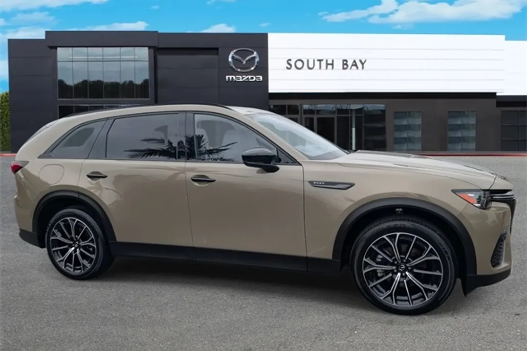 2025 Mazda CX-70 Premium Plus photo 1