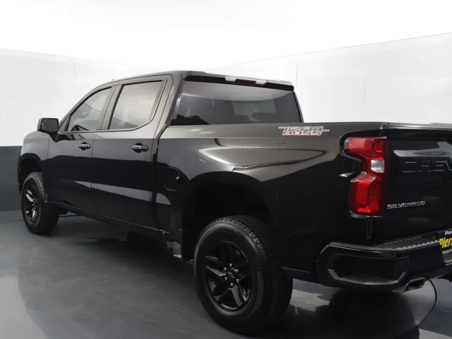 2022 Chevrolet Silverado 1500 LT Trail Boss photo 1