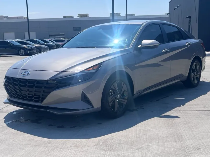 2023 Hyundai Elantra Hybrid Blue photo 1
