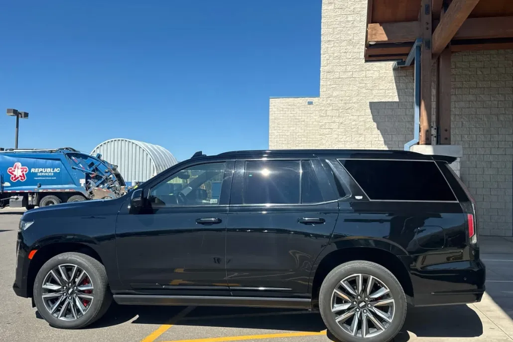 2022 Cadillac Escalade Sport Platinum photo 1