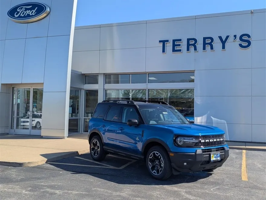 2025 Ford Bronco Sport Outer Banks photo 1