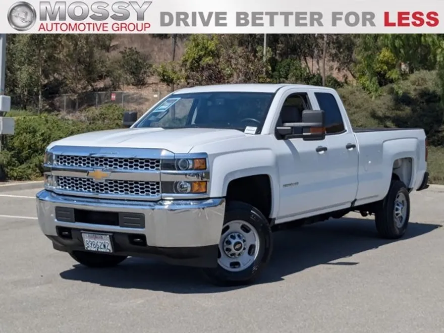 2019 Chevrolet Silverado 1500 LT photo 1