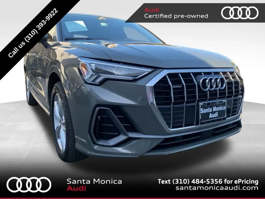 2022 Audi Q3 S line Premium Plus photo 1