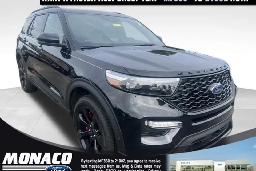 2022 Ford Explorer ST photo 1