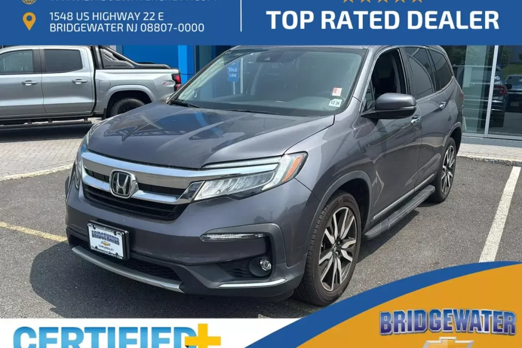 2022 Honda Pilot Touring photo 1