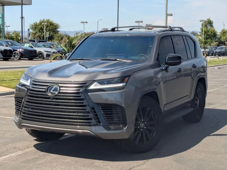 2024 Lexus LX 600 Luxury photo 1