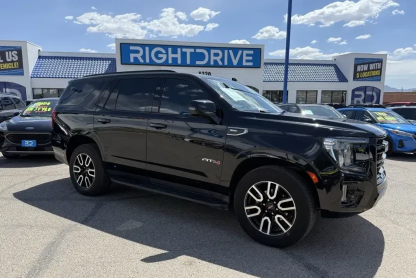 2022 Gmc Yukon AT4 photo 1