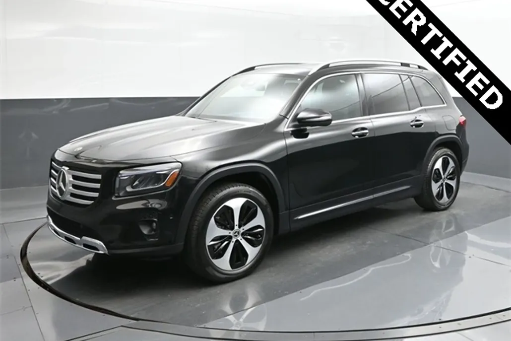 2024 Mercedes Benz GLB 250 4MATIC photo 1