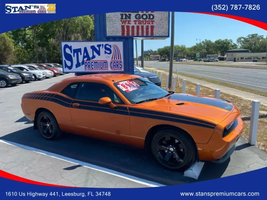 2011 Dodge Challenger photo 1