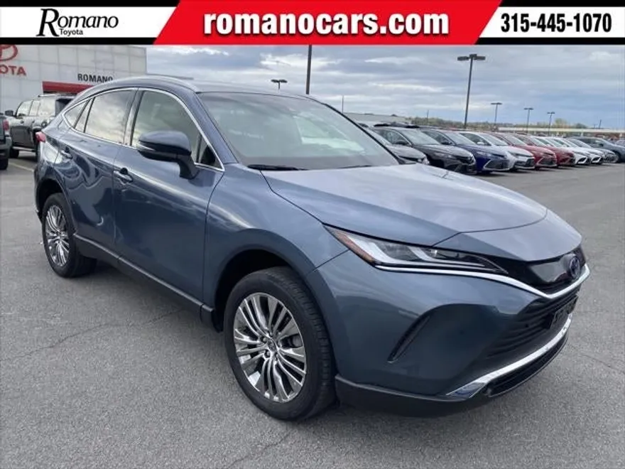 2022 Toyota Venza XLE photo 1