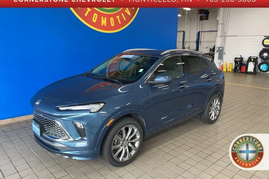 2024 Buick Encore GX Avenir photo 1