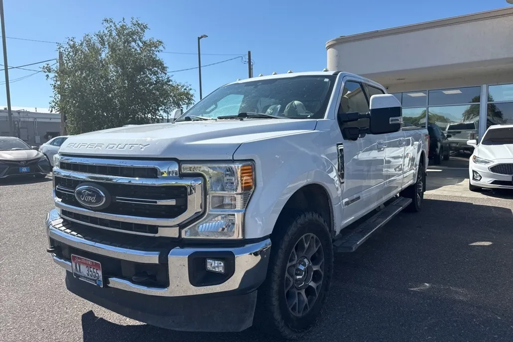 2022 Ford F-350 Lariat photo 1