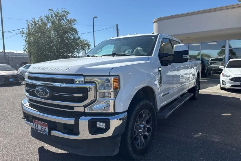 2022 Ford F-350 Lariat photo 1