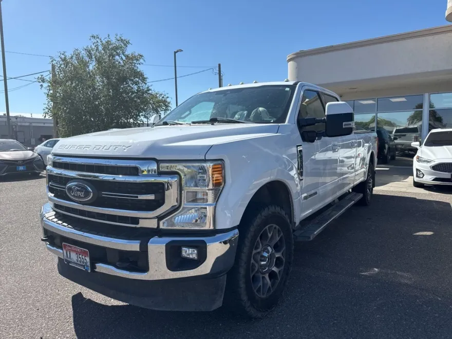 2022 Ford F-350 Lariat photo 1