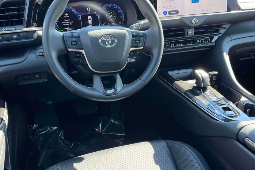 2024 Toyota Crown Limited photo 1