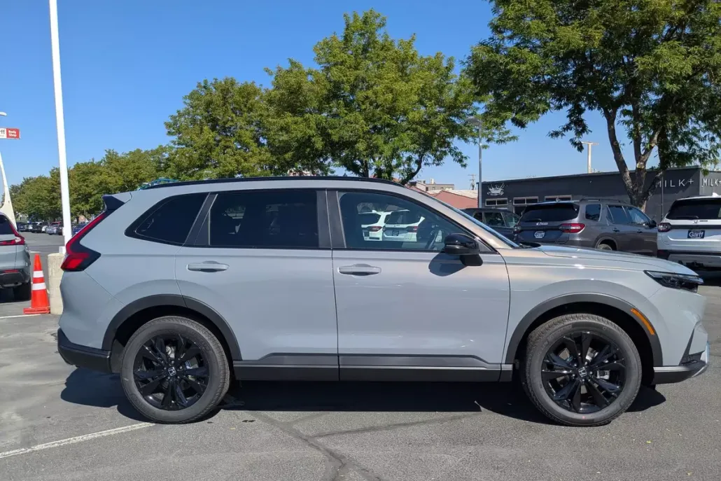 2026 Honda CR-V Sport Touring Hybrid photo 1