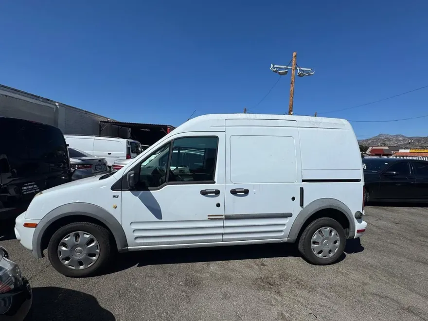 2010 Ford Transit Connect XLT photo 1