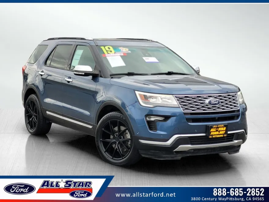2019 Ford Explorer Platinum photo 1