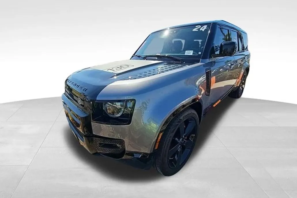 2024 Land Rover Defender 130 X photo 1