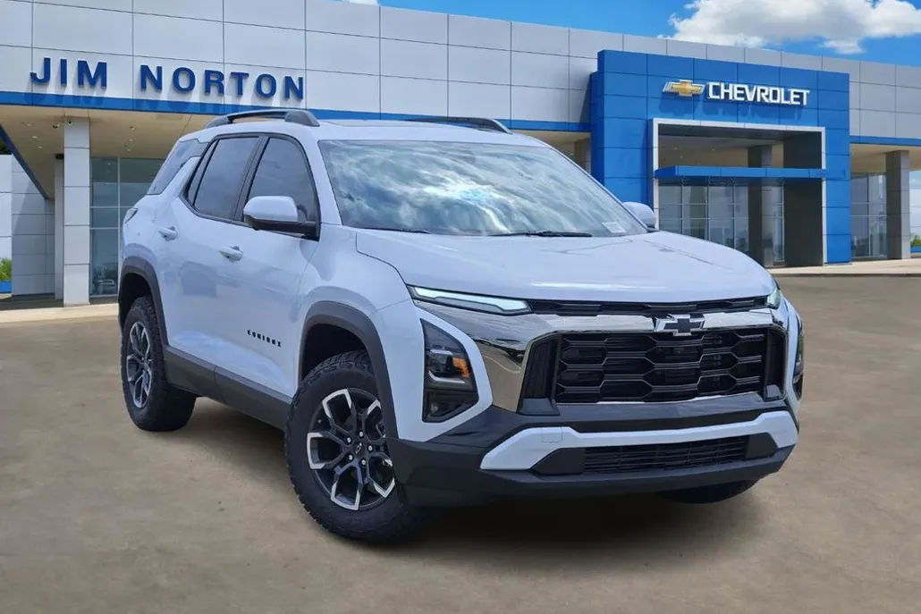 2026 Chevrolet Equinox ACTIV photo 1