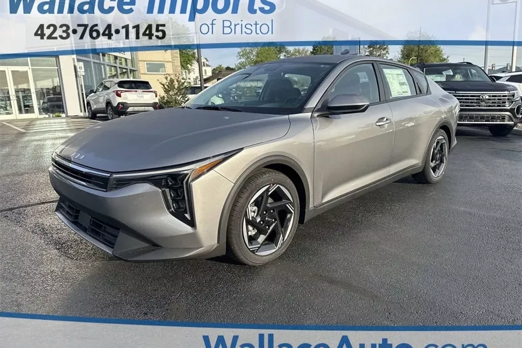 2025 Kia K4 EX photo 1