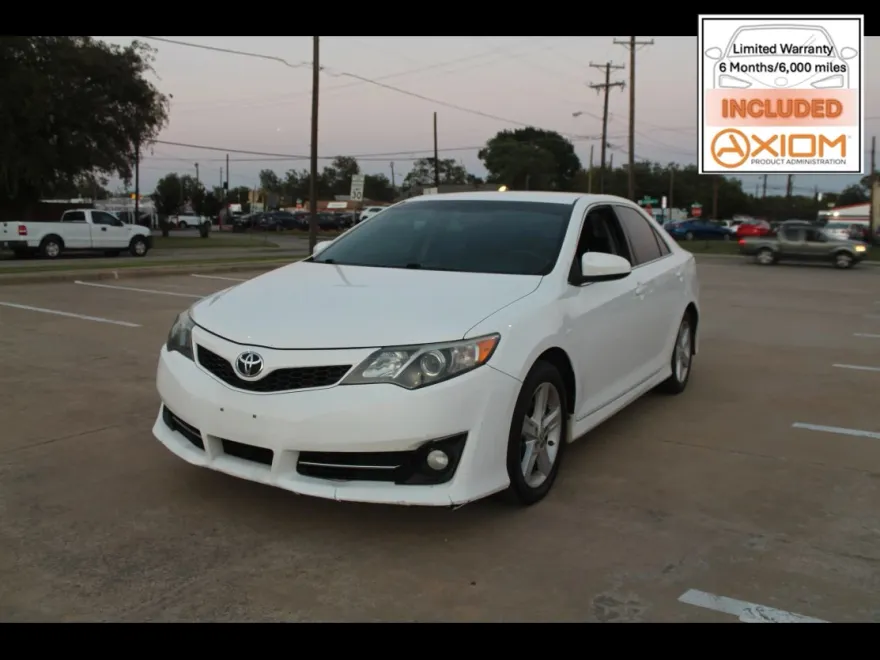 2014 Toyota Camry L photo 1