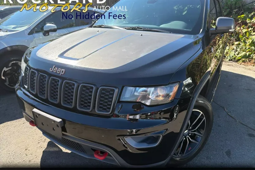 2017 Jeep Grand Cherokee Trailhawk photo 1
