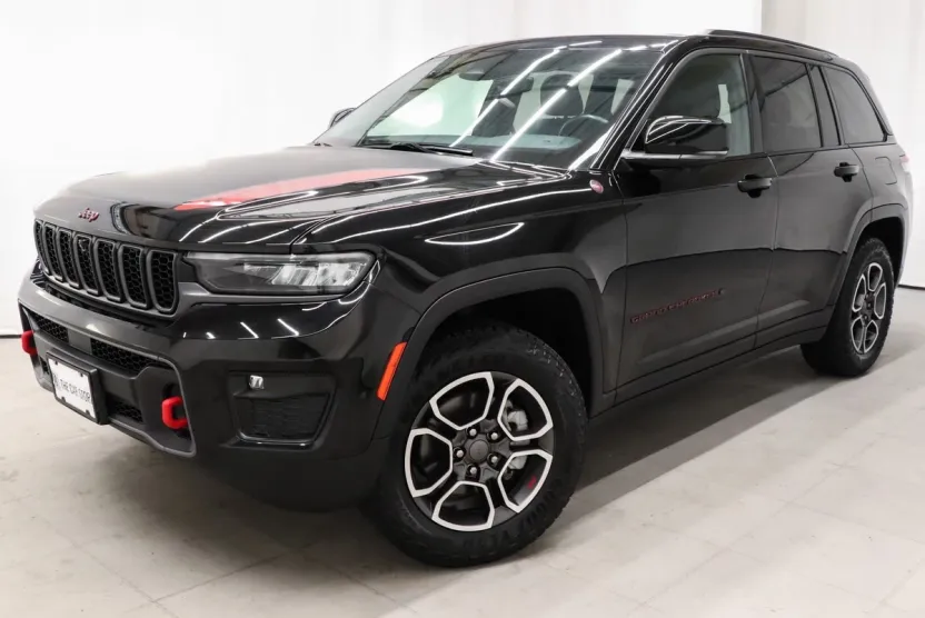 2022 Jeep Grand Cherokee Trailhawk photo 1