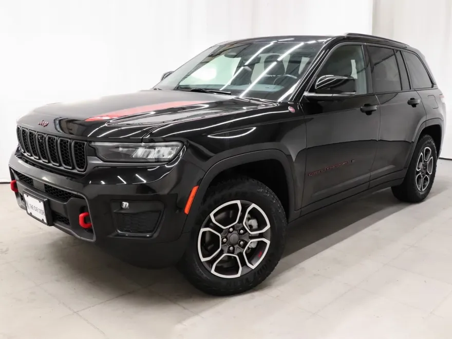 2022 Jeep Grand Cherokee Trailhawk photo 1