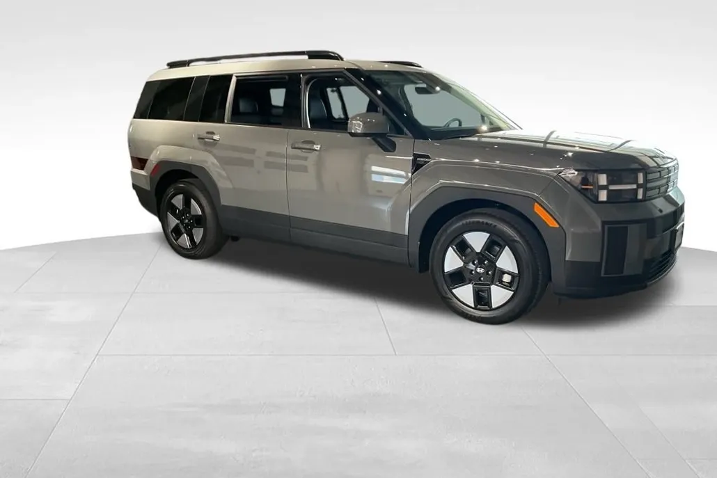 2026 Hyundai Santa Fe SEL photo 1