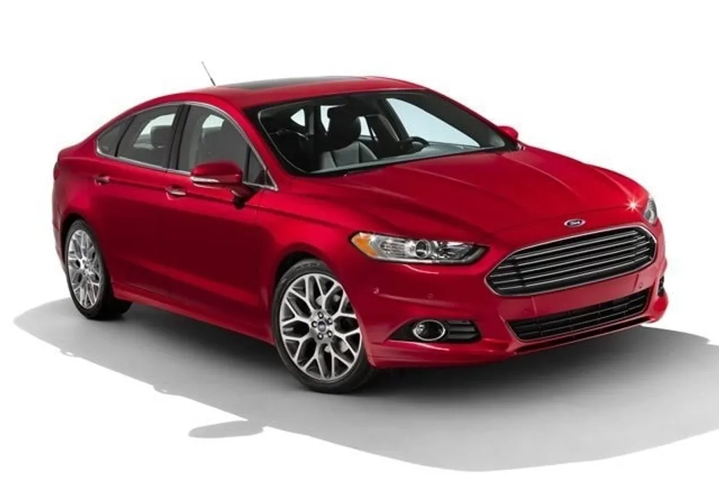 2013 Ford Fusion SE photo 1