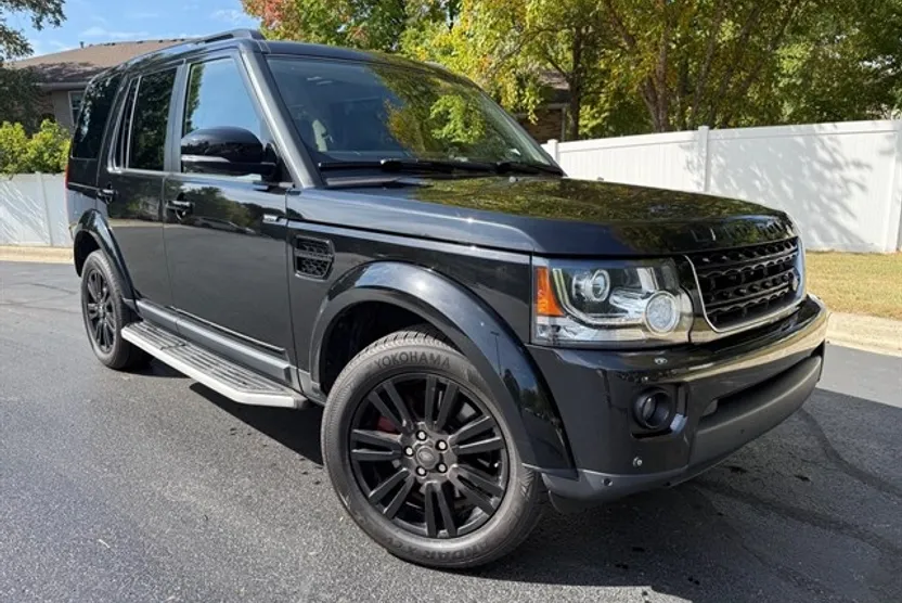 2016 Land Rover LR4 HSE photo 1