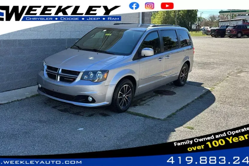 2017 Dodge Grand Caravan GT photo 1