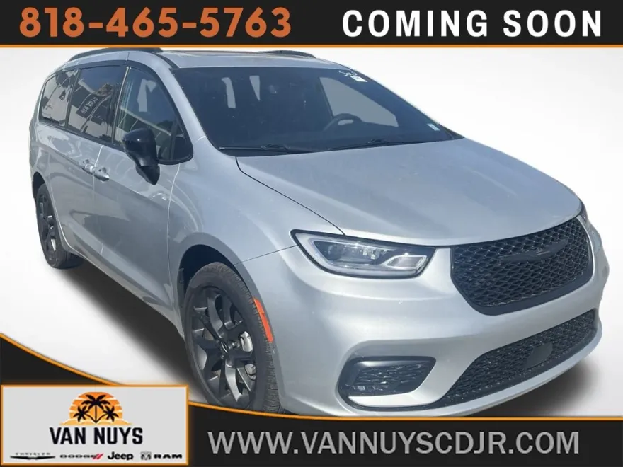2024 Chrysler Pacifica Limited photo 1